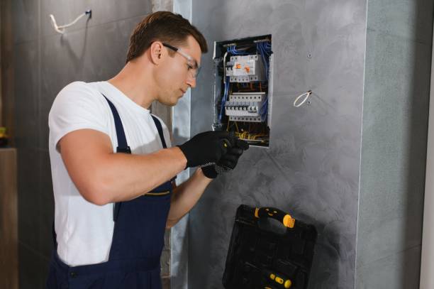 Best Circuit Breaker Repair  in South Milwaukee, WI